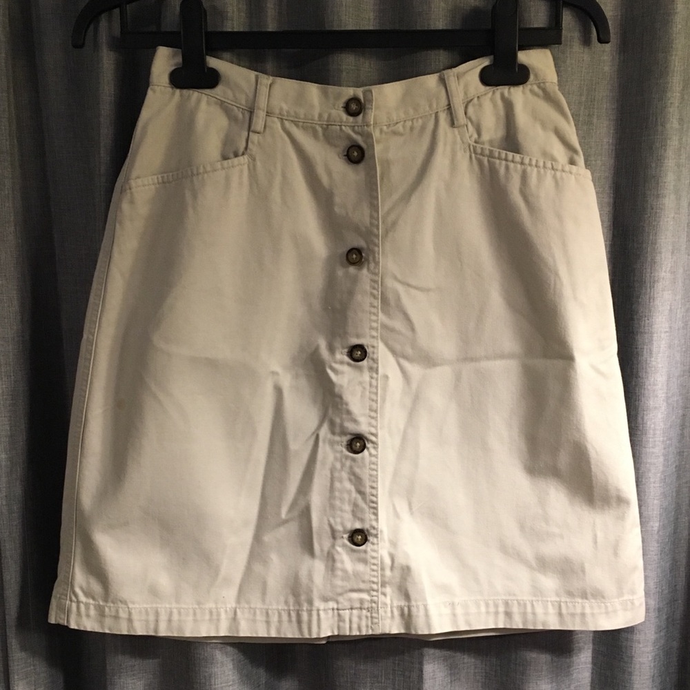 👗Kikomo Tan Button Up Skirt